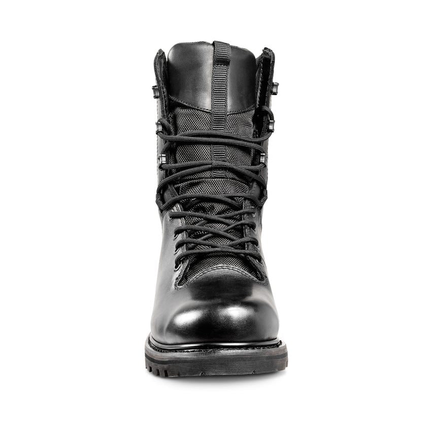 eVent® BBP Waterproof Membrane: Keeps feet dry and protected against the elements.