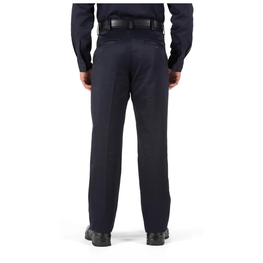 Self-Adjusting Waistband: Provides a secure and comfortable fit.