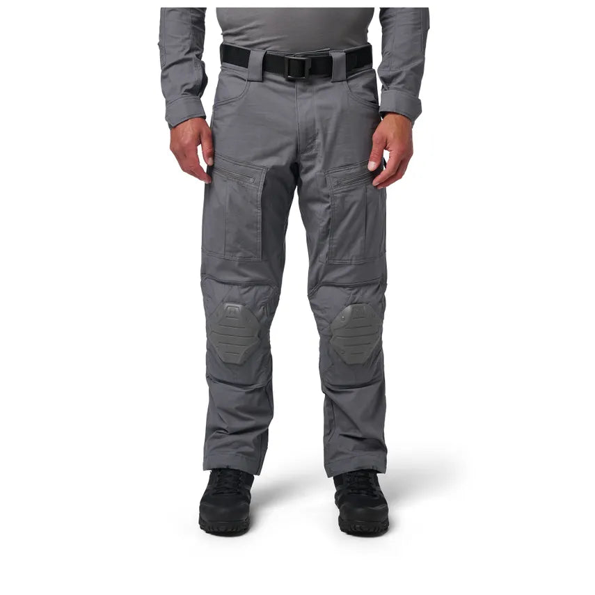 Soft kneepad inserted inside the pant for comfort.